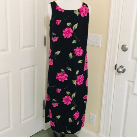 Studio One Dresses & Skirts - 5/$25 Studio One 🔥 Black Floral Midi Dress